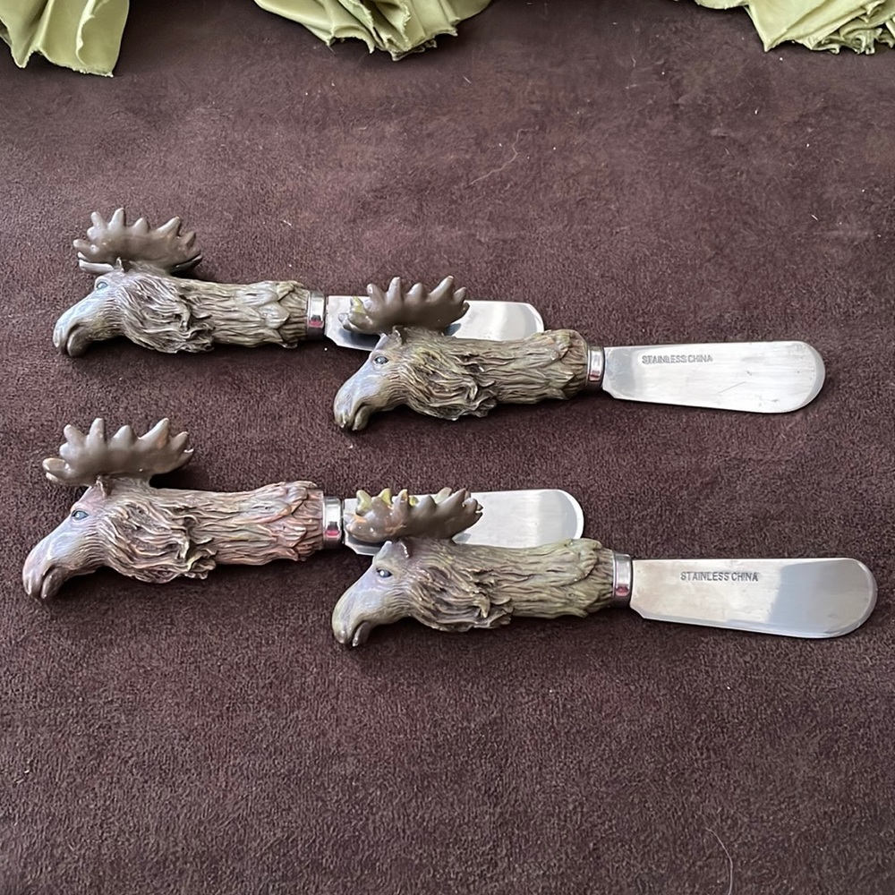 4-piece moose butter/cheese/jam spreaders